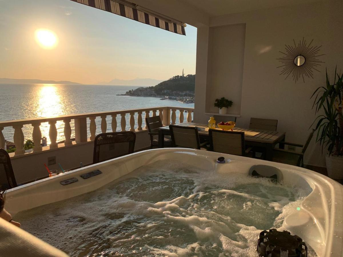 Apartments Villa Joy ポドゥゴラ エクステリア 写真