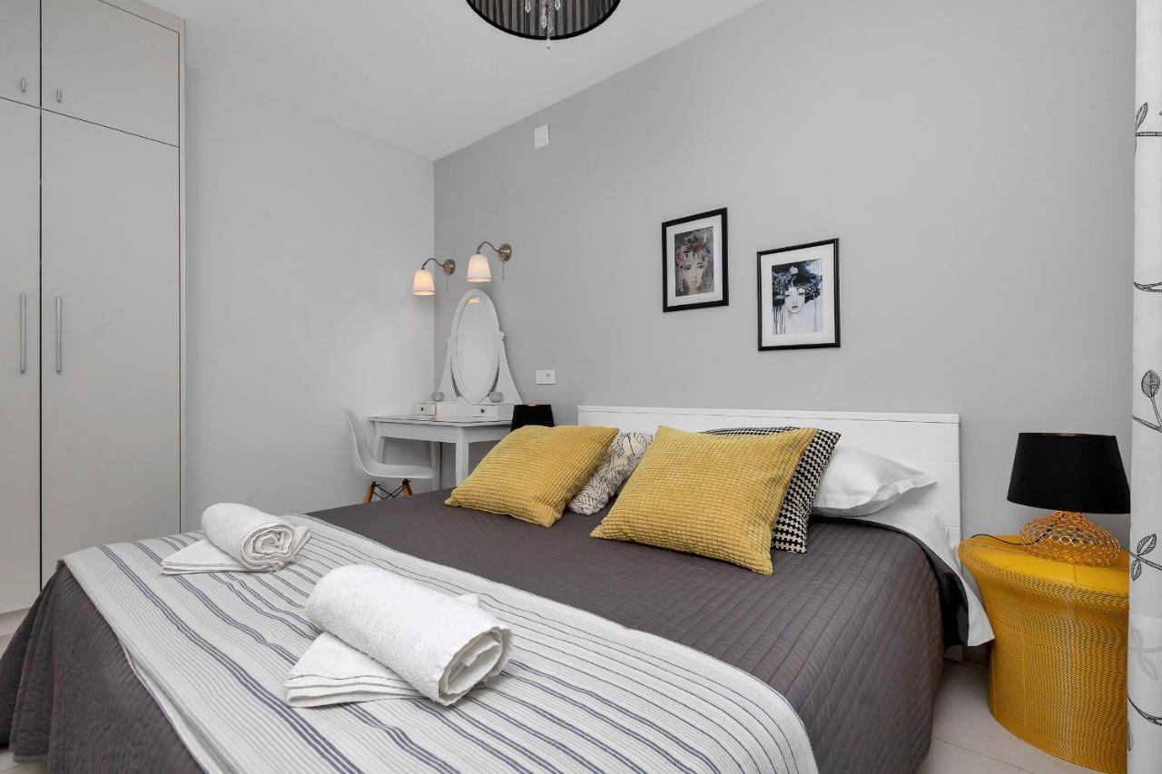 Apartments Villa Joy ポドゥゴラ エクステリア 写真
