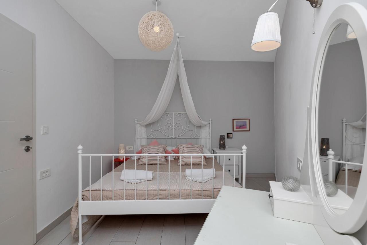 Apartments Villa Joy ポドゥゴラ エクステリア 写真